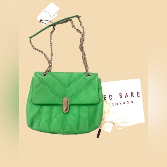 Ted Baker Ayahlin Quilted Puffer Medium Shoulder Bag Green Chain Shoulder Bag - Picture 13 of 16